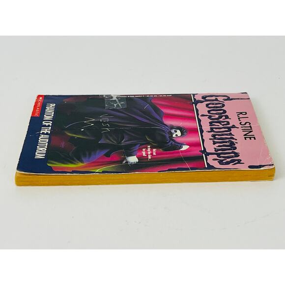 Goosebumps #24: Phantom of the Auditorium by R. L. Stine Paperback Book 1994 - Picture 6 of 10